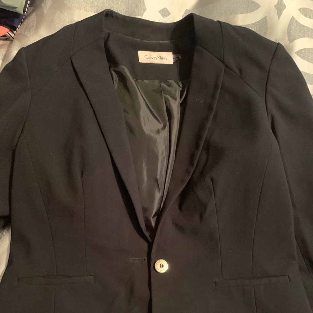Women’s navy blue blazer